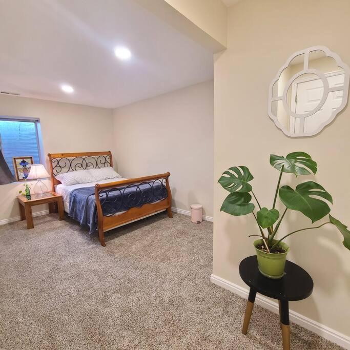 Вилла Entire Huge Basement! Fast Wifi! Private Entrance! Солт-Лейк-Сити Экстерьер фото